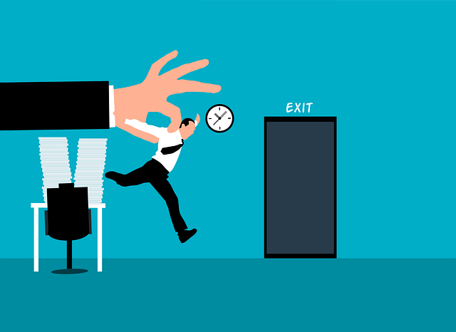 Be aware of the signs you should fire a band member, and be sure you list the reasons to fire a band member to the rest of the band as well. This should never be a kneejerk decision! Knowing how to fire a band member means knowing how to communicate well.