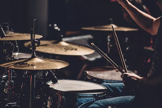 Cleaning cymbals is usually as simple as wiping them down with a dry microfiber cloth. But knowing how to clean cymbals when they get mucky is something drummers will want to learn.