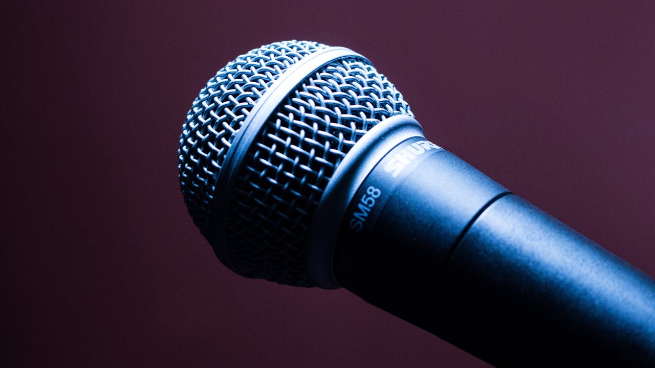 What is the best microphone for live vocals and why is it the Shure SM58?